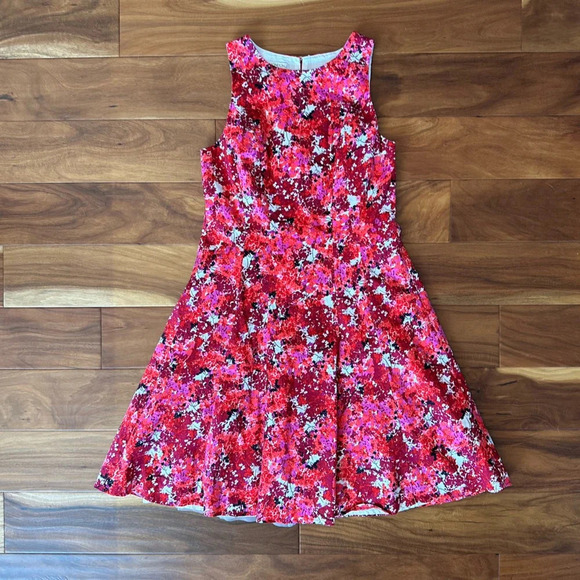 Maggy London Fit & Flare Floral Dress size 12 - Picture 1 of 5